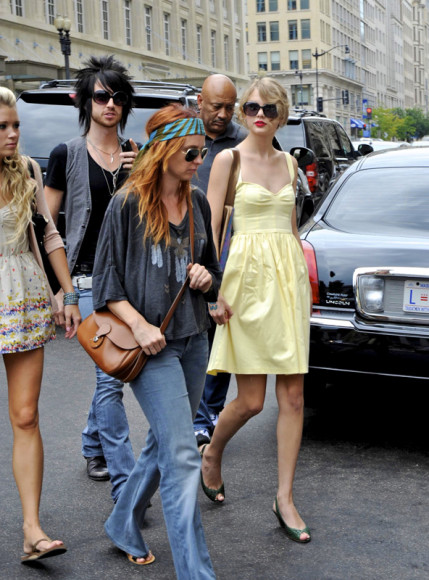 Taylor Swift's yellow sun dress