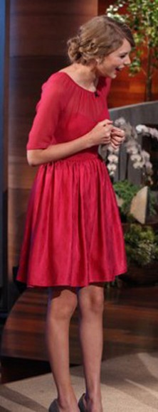 Taylor Swift's Red dress from the Ellen Degeneres Show