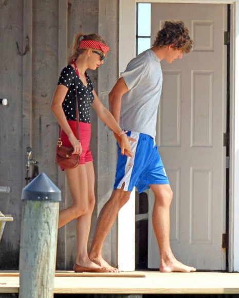 Taylor swifts red shorts and polka dot headband