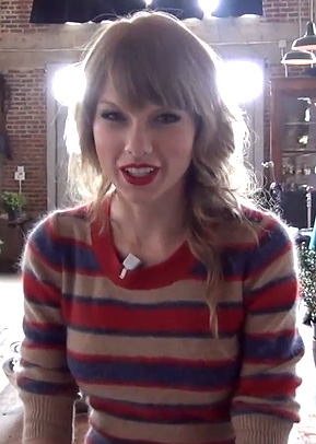 Taylor Swift's stripey sweater in Parade behind the scenes video