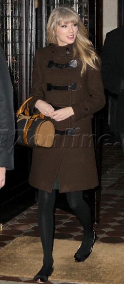 Taylor Swift's brown coat on NYE in New York