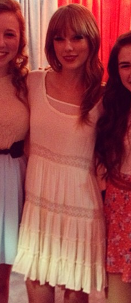 Taylor Swift's white dress at Club RED tour